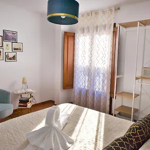  Apartment Insight, Mirador San Nicolas, Parking Included