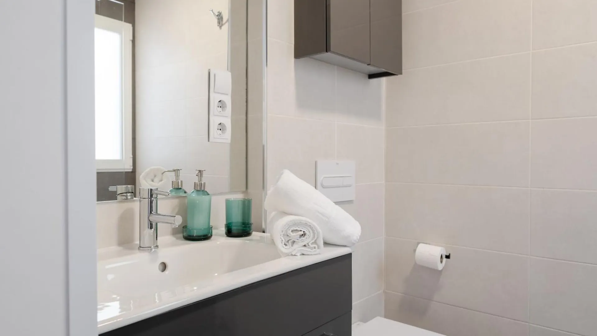 Mrs Apartamento En Albaicin Con Terraza Y Parking Granada 0*,